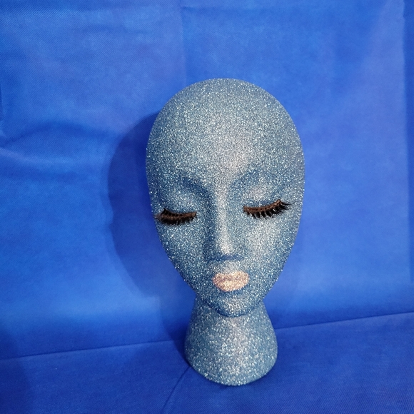 Mannequin Head - Picture 3 of 3